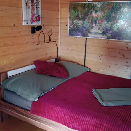Appartement Korcal Fahazak Koronco